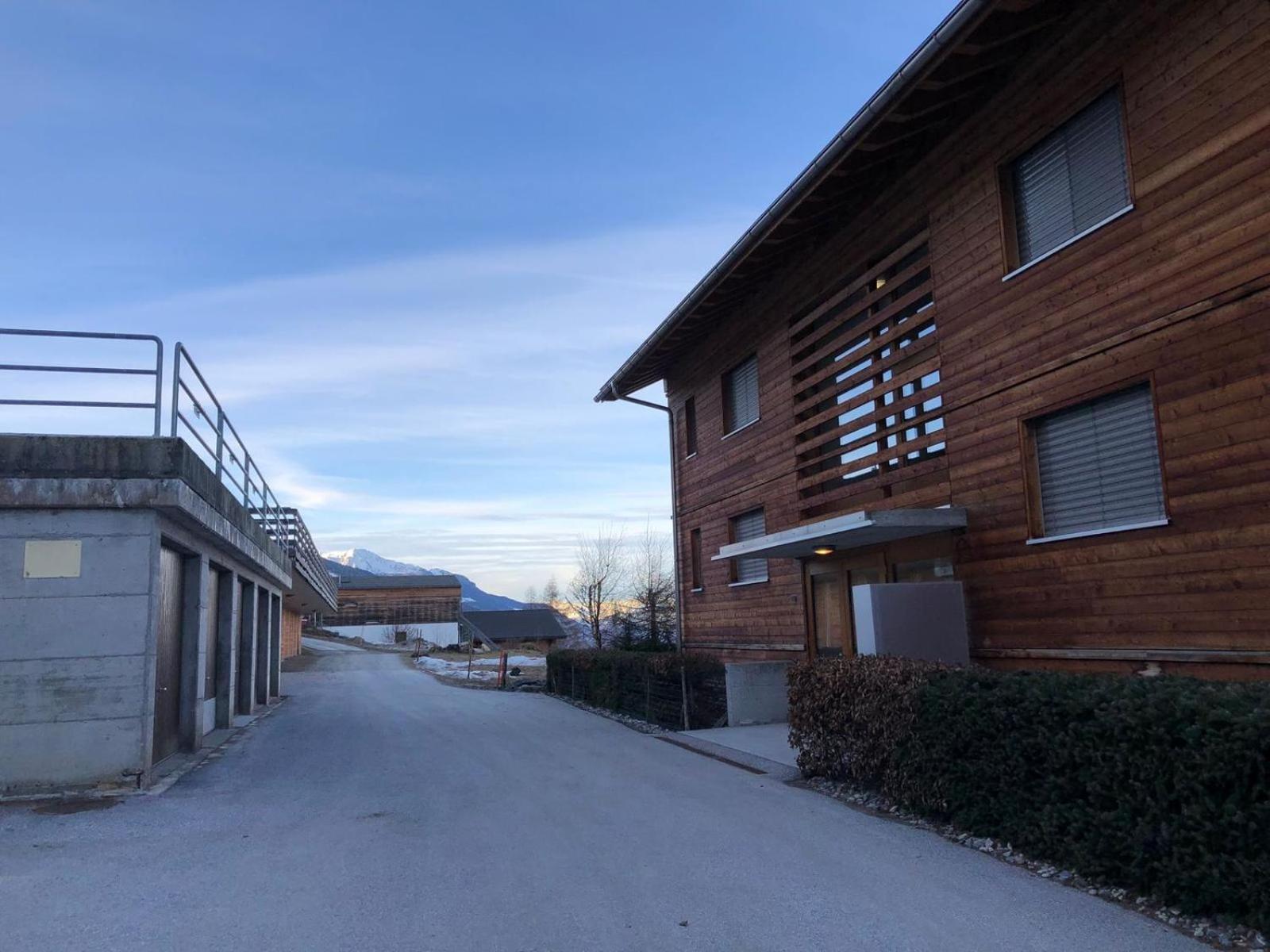 Apartment Joli 2 Pieces Et Demi Confort, Balcon Du Ciel Mont-noble Nax